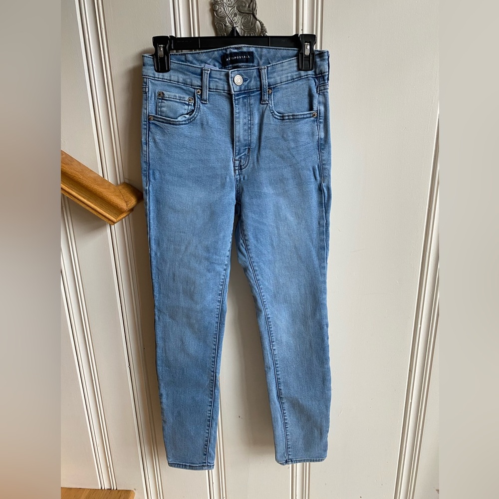 Aeropostale Lightwash High Rise Jegging Size 4